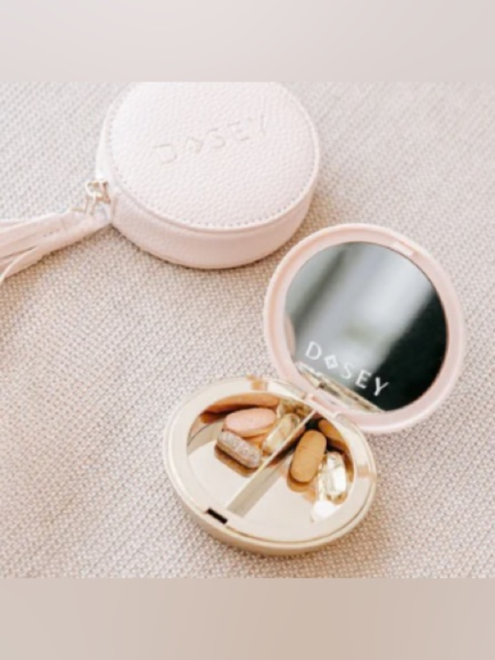 Dosey Blush Essentials Compact - Picture 5 of 6